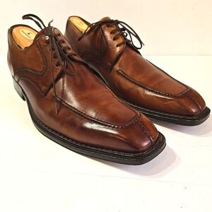 Magnanni Brown Oxfords for Sophisticated Style